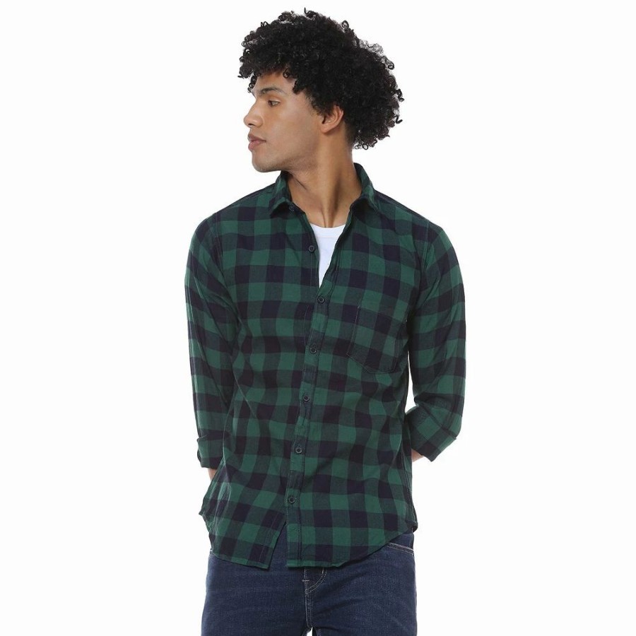 Clothing * | Campus Sutra Men Flat Collar Checkered Shirt